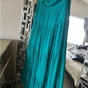 I got 2 same style maxi strapless dresses, never worn new with out tags